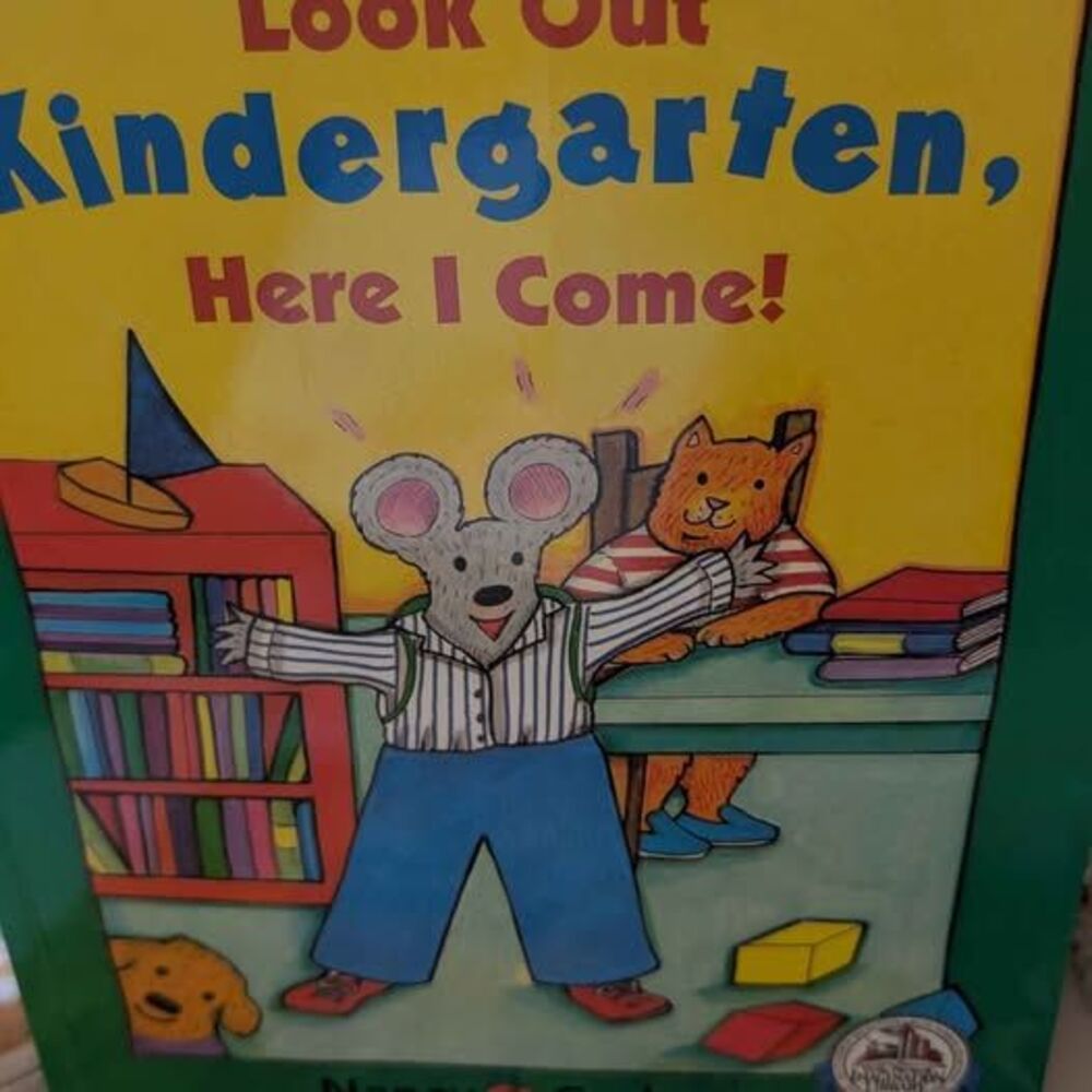 Lot of 6 Children's Picture & Board Books, Ages 0-5 - Picture 6 of 7